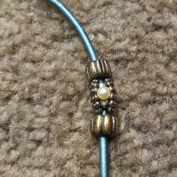 Pandora Teal Necklace Shell & Pearl (Retired) - Picture 3 of 5